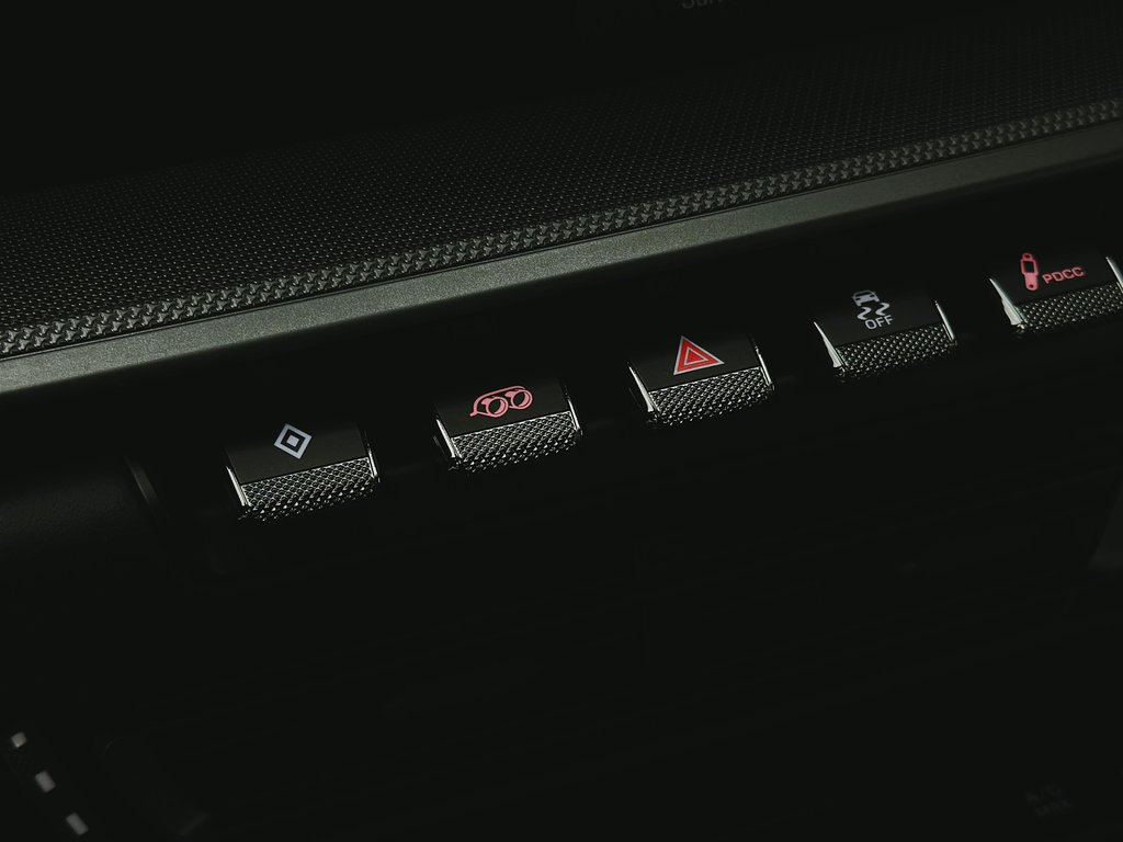 2024 Porsche 911 Carrera 4S  Premium & Sport Package in Laval, Quebec - 22 - w1024h768px