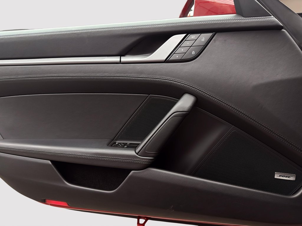 2024 Porsche 911 Carrera 4S  Premium & Sport Package in Laval, Quebec - 28 - w1024h768px