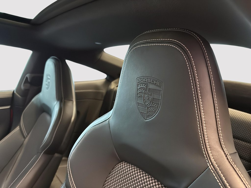 Porsche 911 Carrera 4S Sport Pack. Manual 2024 à Laval, Québec - 25 - w1024h768px