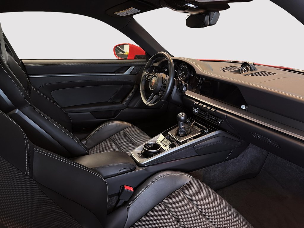Porsche 911 Carrera 4S Sport Pack. Manual 2024 à Laval, Québec - 26 - w1024h768px