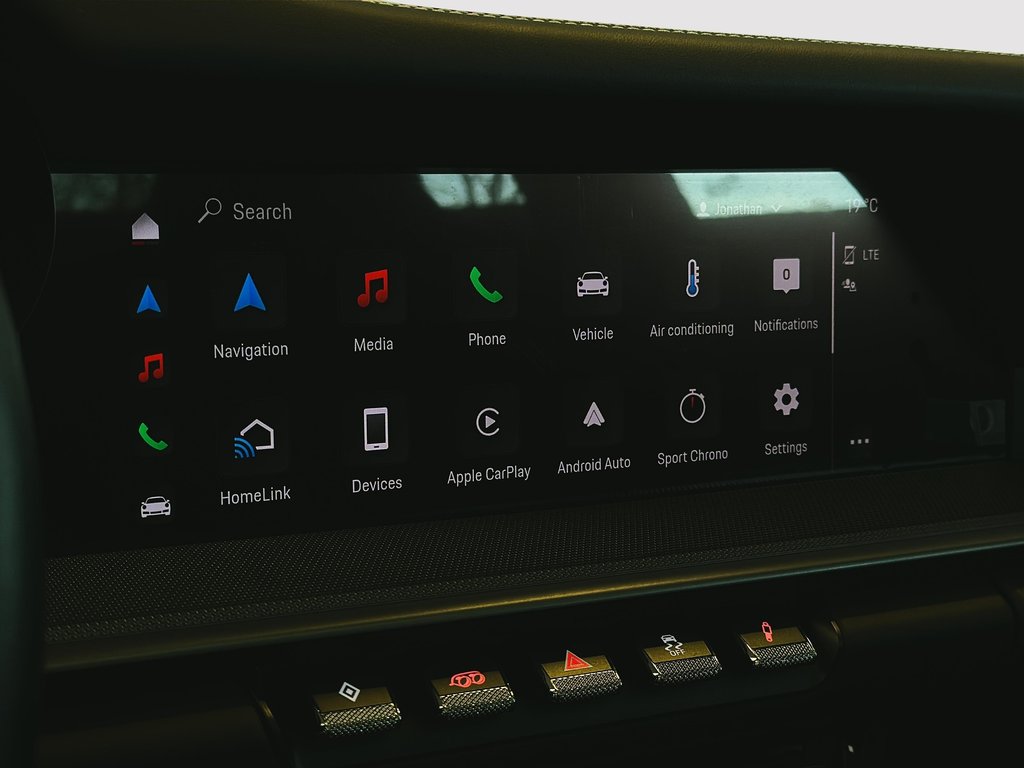 Porsche 911 Carrera 4S Sport Pack. Manual 2024 à Laval, Québec - 22 - w1024h768px