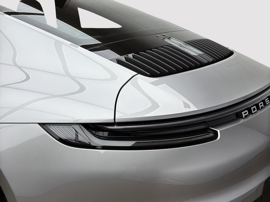 2024 Porsche 911 Carrera Premium Package in Laval, Quebec - 10 - w1024h768px