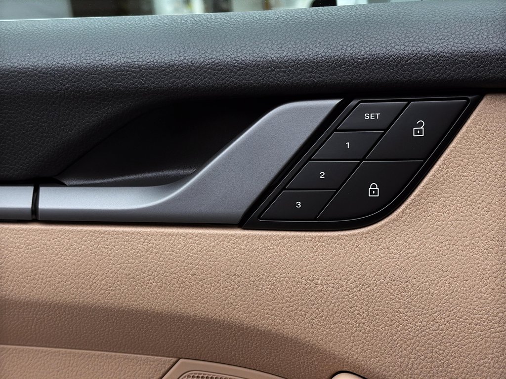 2024 Porsche 911 Carrera Premium Package in Laval, Quebec - 28 - w1024h768px