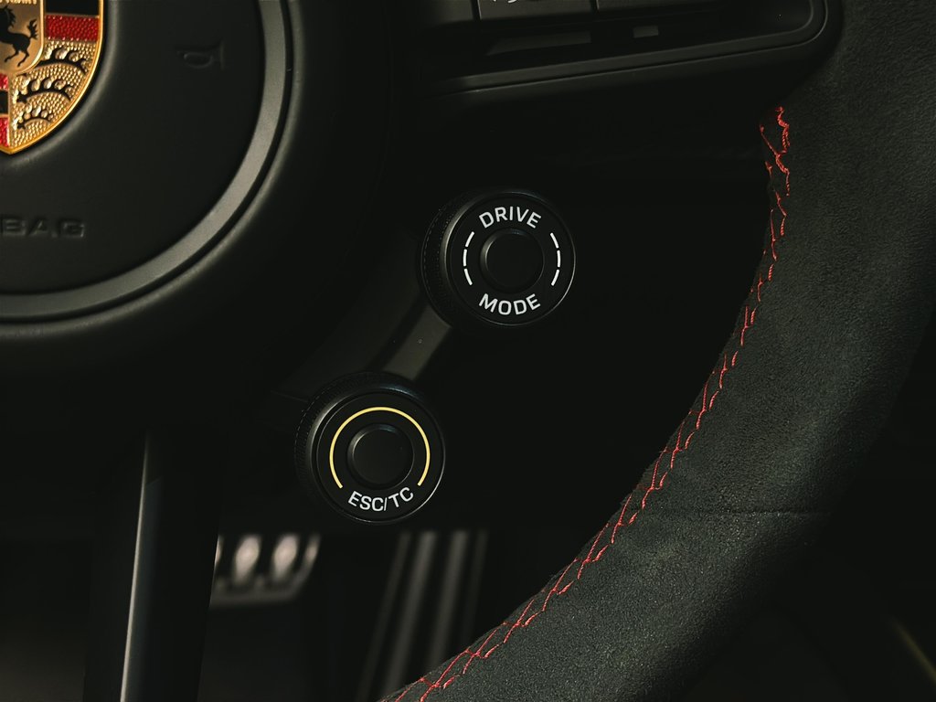 Porsche 911 GT3 RS Weissach Package 2024 à Laval, Québec - 17 - w1024h768px