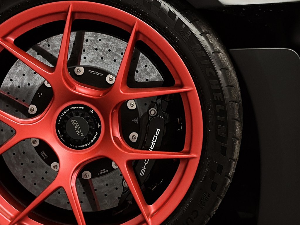 Porsche 911 GT3 RS Weissach Package 2024 à Laval, Québec - 12 - w1024h768px