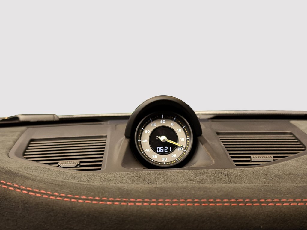 Porsche 911 GT3 RS Weissach Package 2024 à Laval, Québec - 21 - w1024h768px