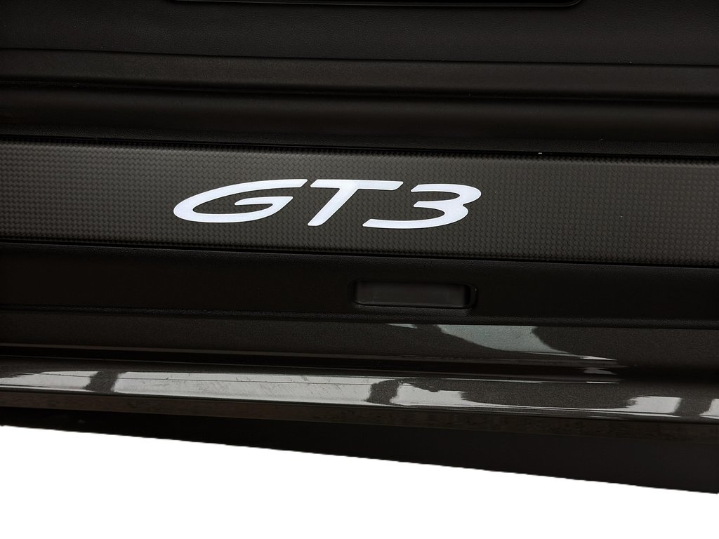 Porsche 911 GT3 Coupe with Touring Package 2024 à Laval, Québec - 33 - w1024h768px