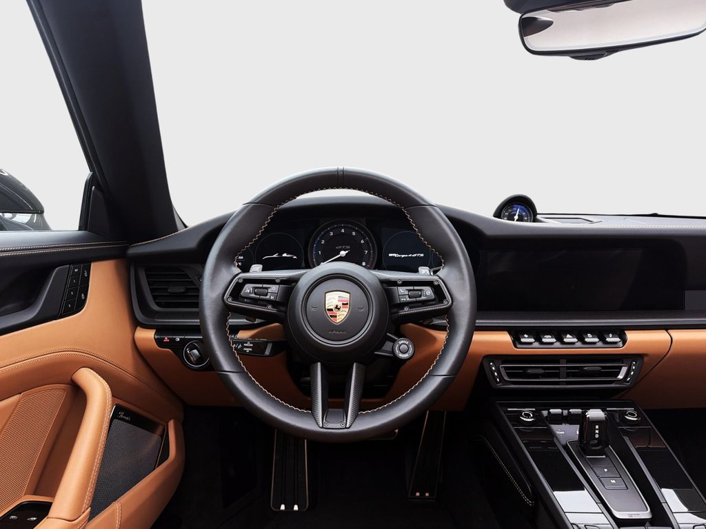 Porsche 911  2024 à Laval, Québec - 17 - w1024h768px