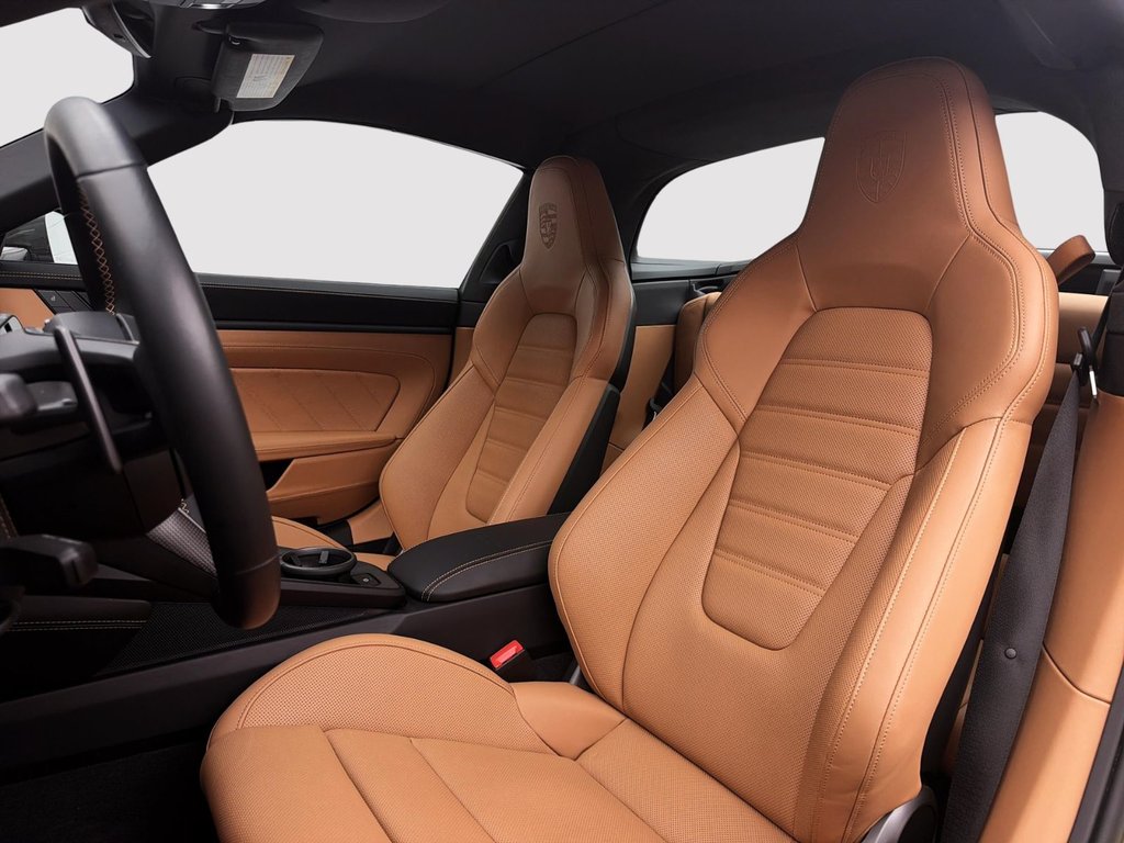 Porsche 911  2024 à Laval, Québec - 16 - w1024h768px