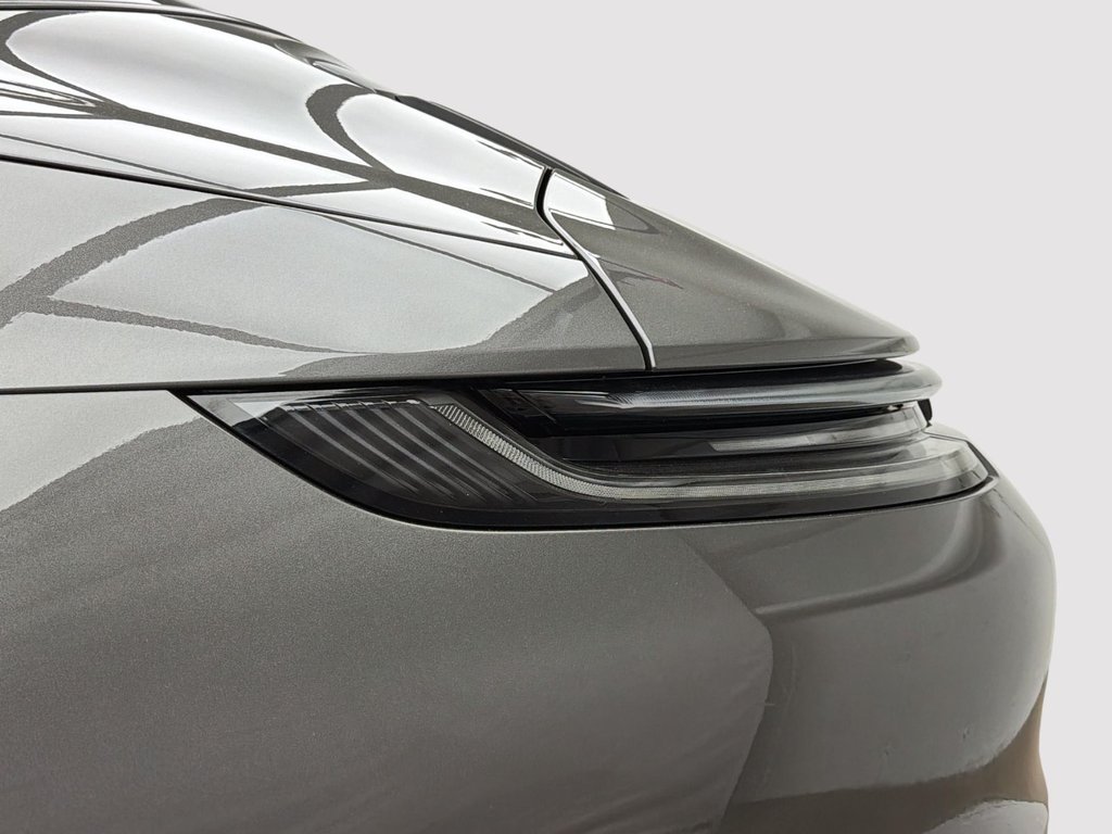 Porsche 911  2024 à Laval, Québec - 12 - w1024h768px