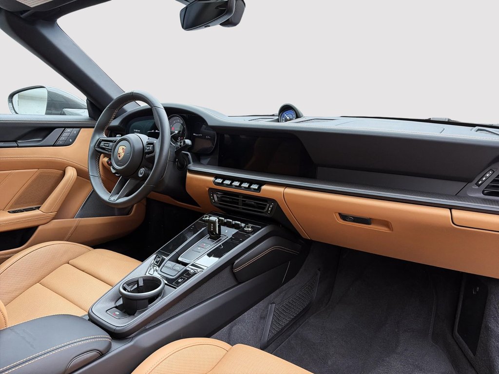 Porsche 911  2024 à Laval, Québec - 26 - w1024h768px