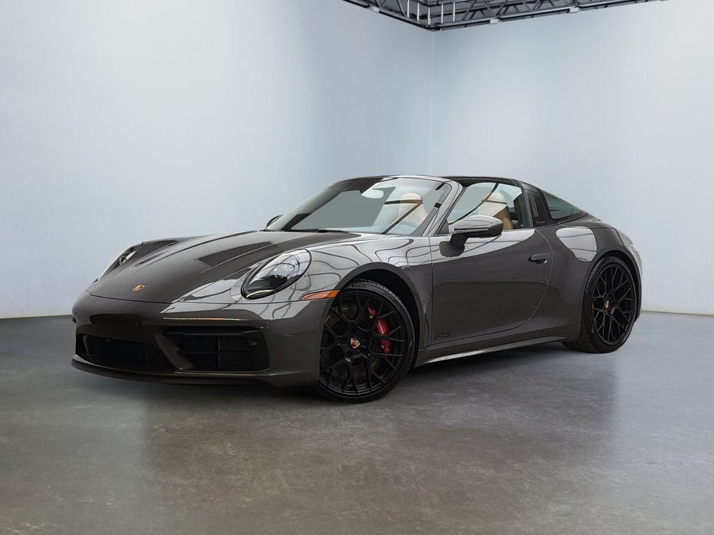 Porsche 911  2024 à Laval, Québec - 1 - w1024h768px