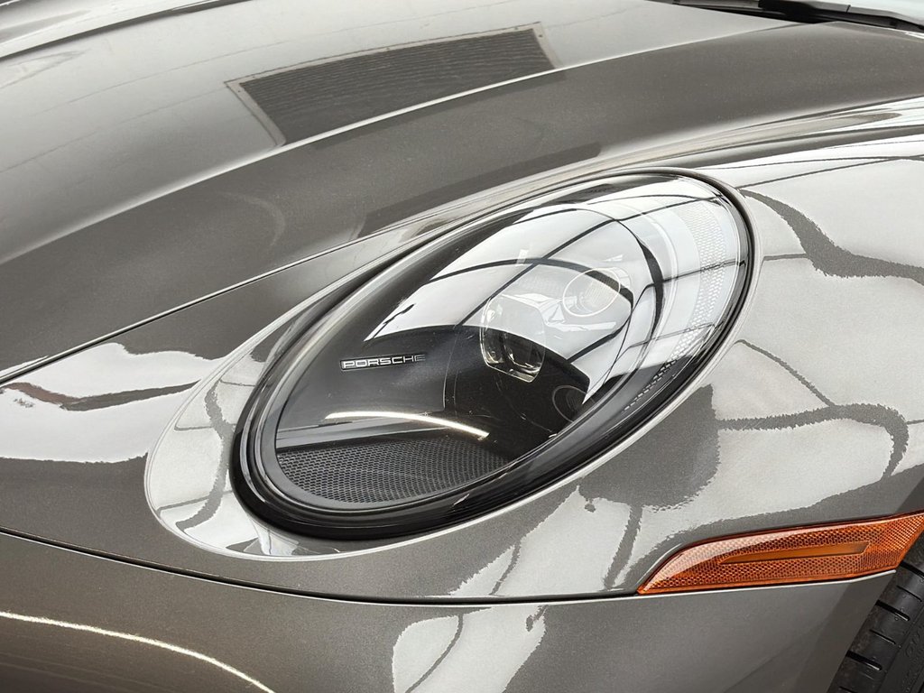 Porsche 911  2024 à Laval, Québec - 11 - w1024h768px