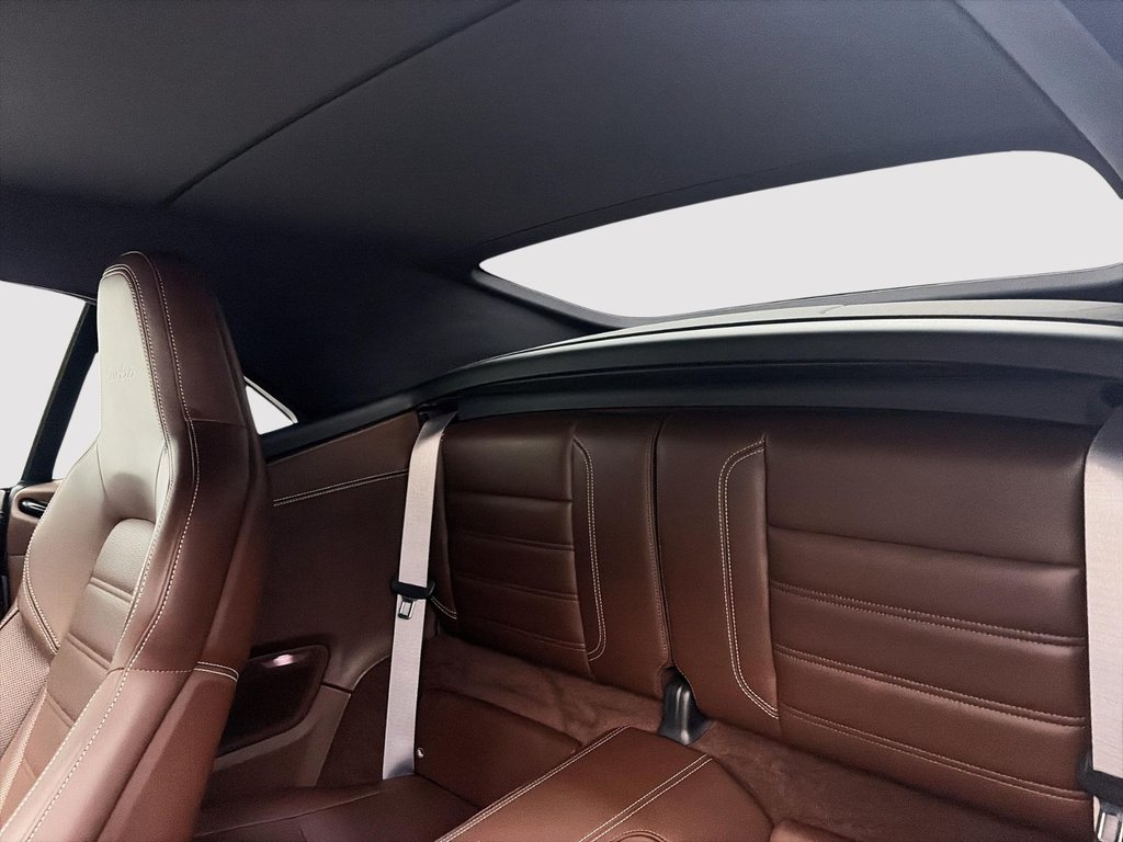 Porsche 911  2024 à Laval, Québec - 26 - w1024h768px