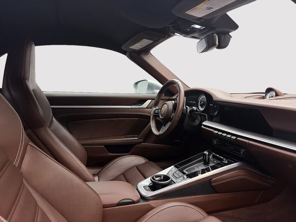 Porsche 911  2024 à Laval, Québec - 28 - w1024h768px