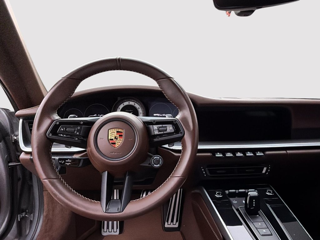 Porsche 911  2024 à Laval, Québec - 7 - w1024h768px