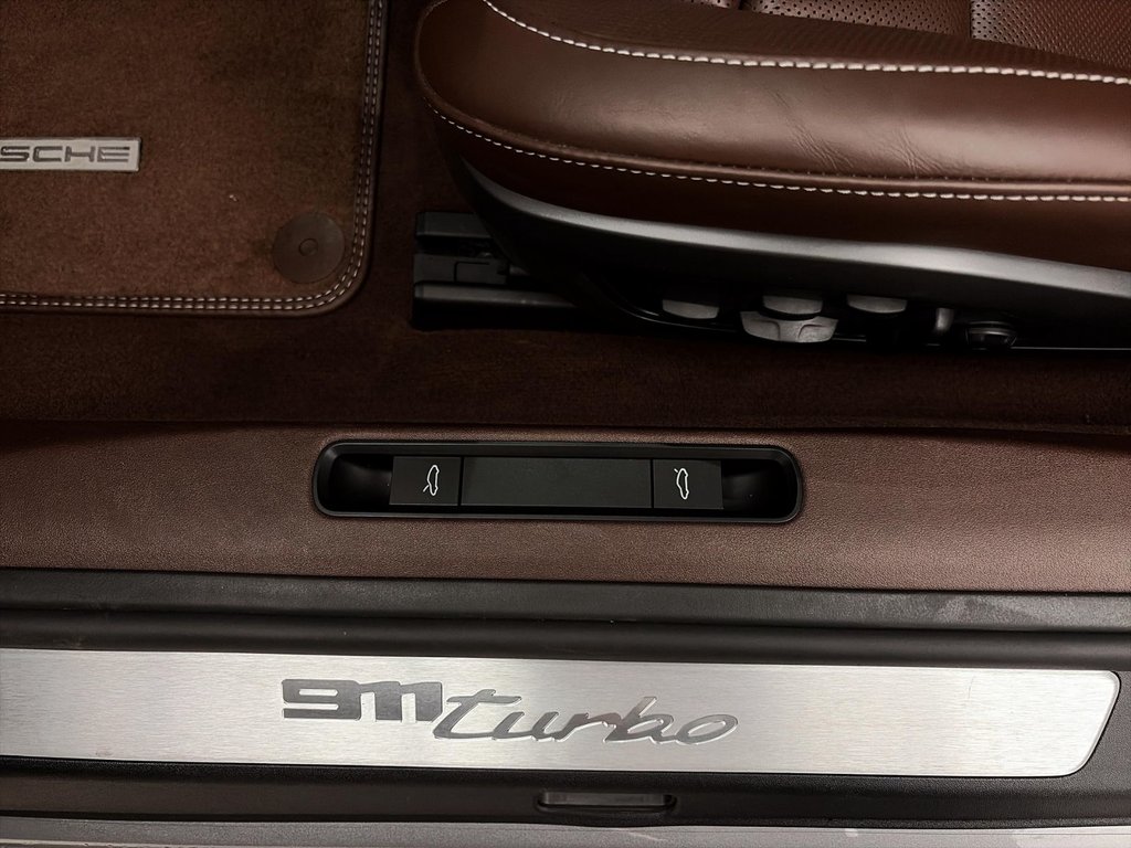 Porsche 911  2024 à Laval, Québec - 33 - w1024h768px