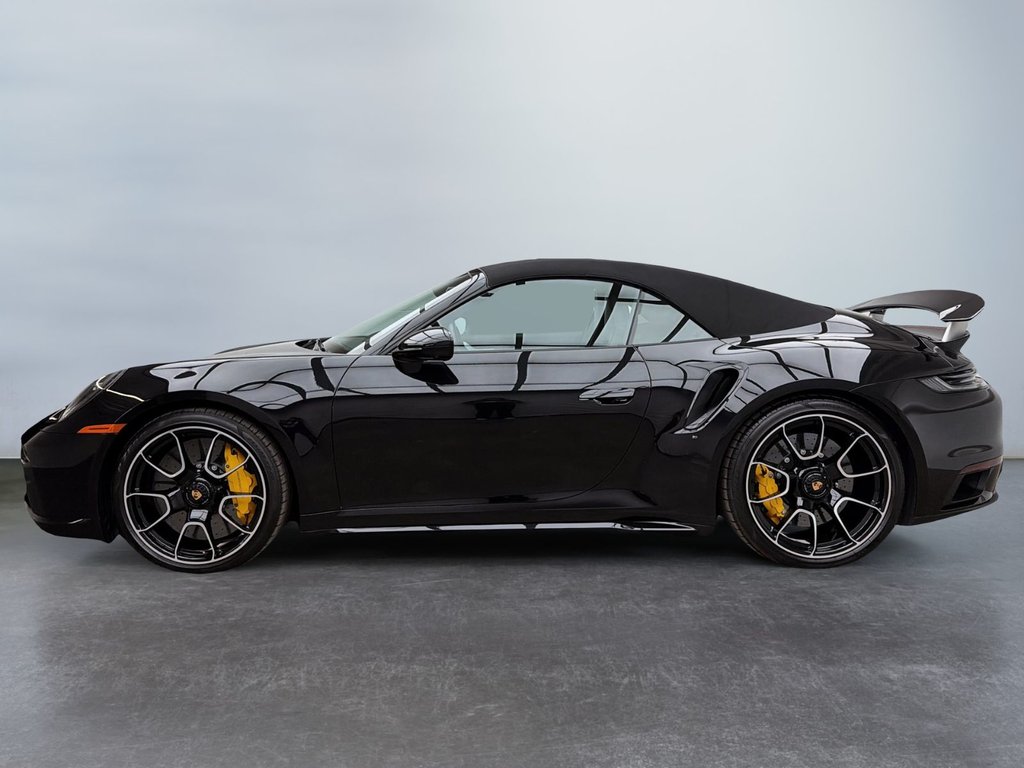 2024 Porsche 911 in Laval, Quebec - 5 - w1024h768px