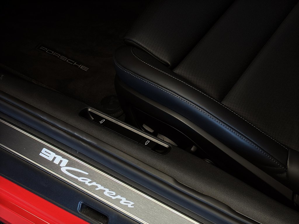 Porsche 911 Carrera Cabriolet Premium Package 2025 à Laval, Québec - 22 - w1024h768px