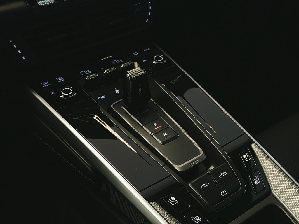 Porsche 911 Carrera Cabriolet Premium Package 2025 à Laval, Québec - 17 - w1024h768px