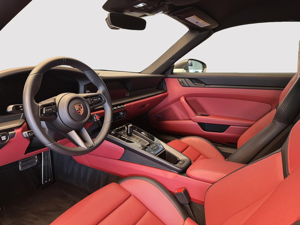 Porsche 911 Carrera 4 GTS Cabriolet 2025 à Laval, Québec - 15 - w1024h768px