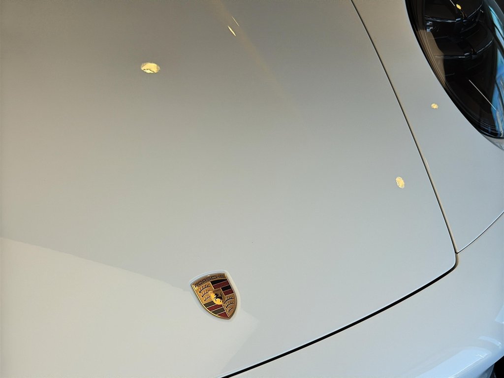 Porsche 911 Carrera 4 GTS Cabriolet 2025 à Laval, Québec - 8 - w1024h768px