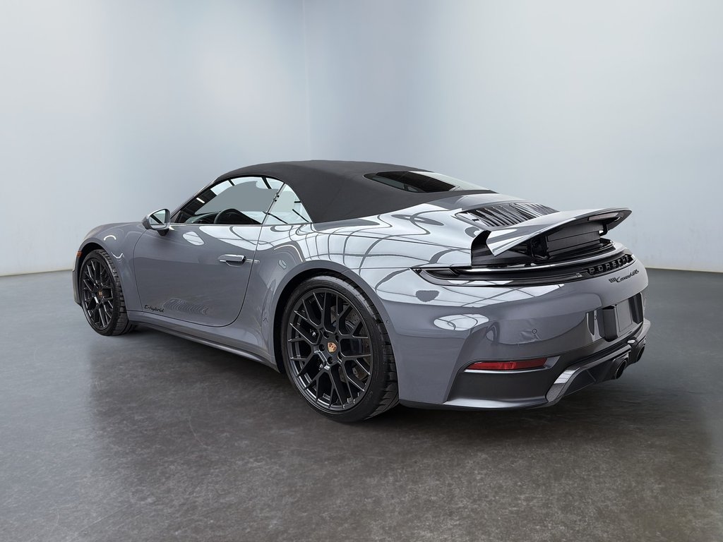 Porsche 911 Carrera 4 GTS Cabriolet 2025 à Laval, Québec - 6 - w1024h768px