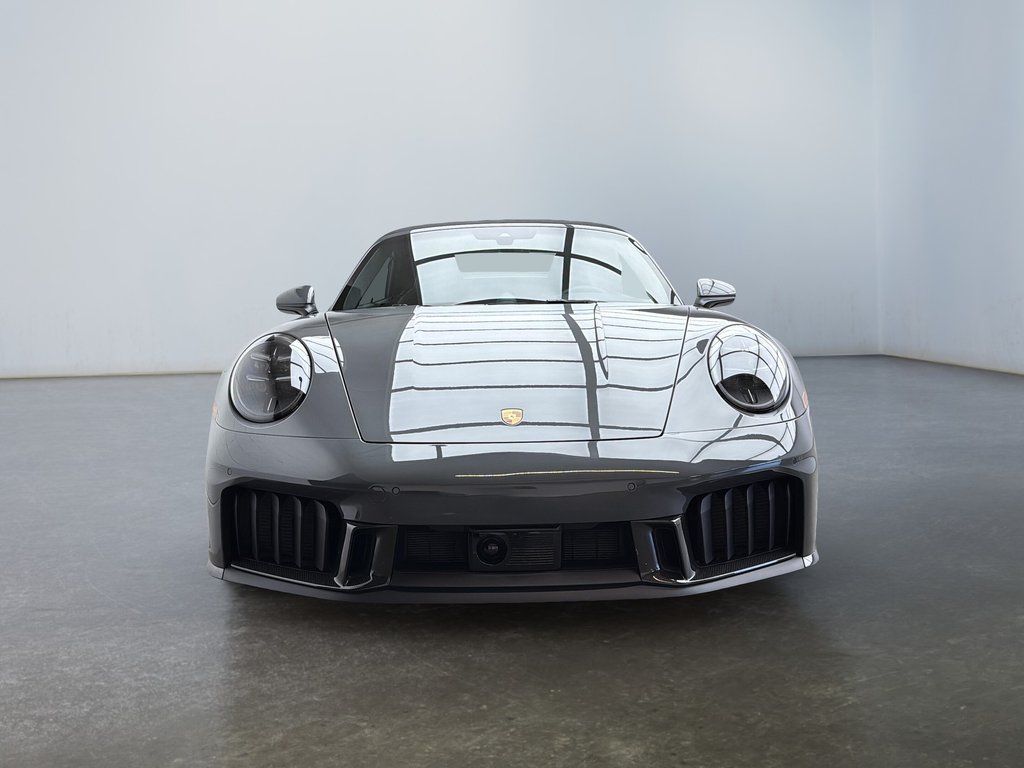 Porsche 911 Carrera 4 GTS Cabriolet 2025 à Laval, Québec - 9 - w1024h768px