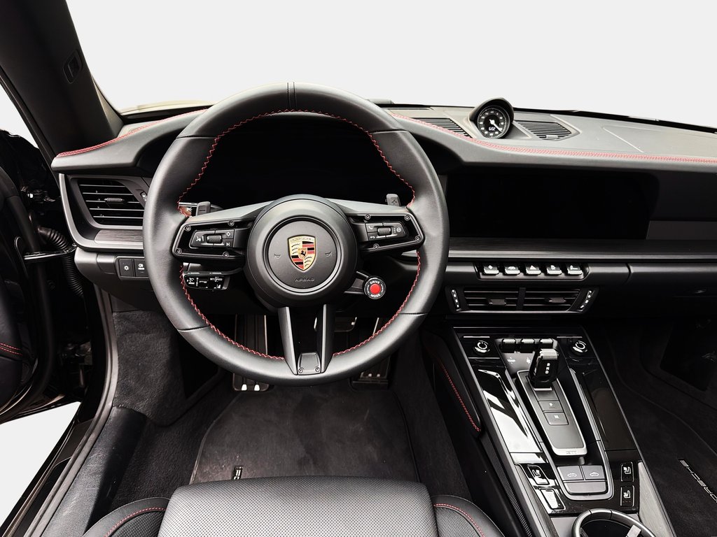 Porsche 911 Targa 4 GTS 2025 à Laval, Québec - 19 - w1024h768px