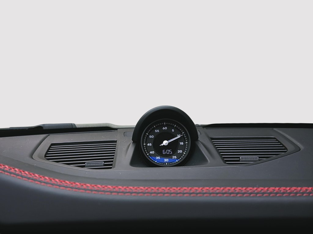 Porsche 911 Targa 4 GTS 2025 à Laval, Québec - 24 - w1024h768px