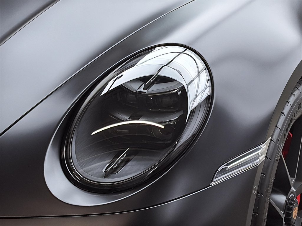 Porsche 911 Targa 4 GTS 2025 à Laval, Québec - 15 - w1024h768px