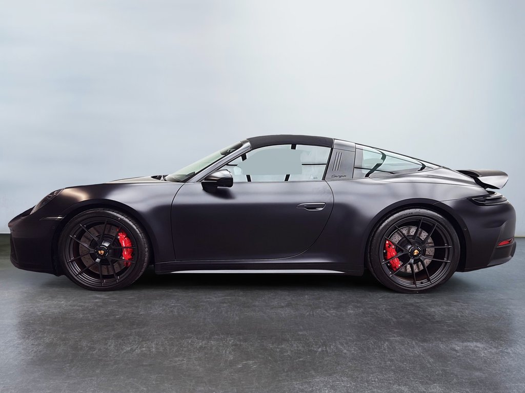 Porsche 911 Targa 4 GTS 2025 à Laval, Québec - 5 - w1024h768px