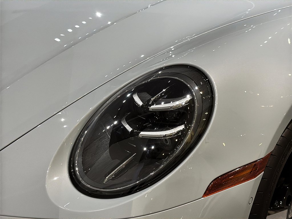 2025 Porsche 911 Carrera S Cabriolet Premium Package in Laval, Quebec - 12 - w1024h768px