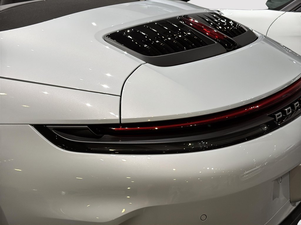 2025 Porsche 911 Carrera S Cabriolet Premium Package in Laval, Quebec - 14 - w1024h768px