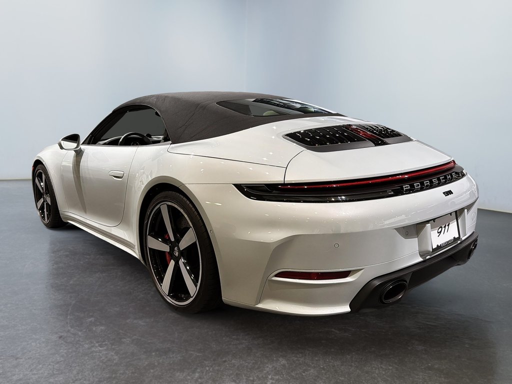 2025 Porsche 911 Carrera S Cabriolet Premium Package in Laval, Quebec - 9 - w1024h768px