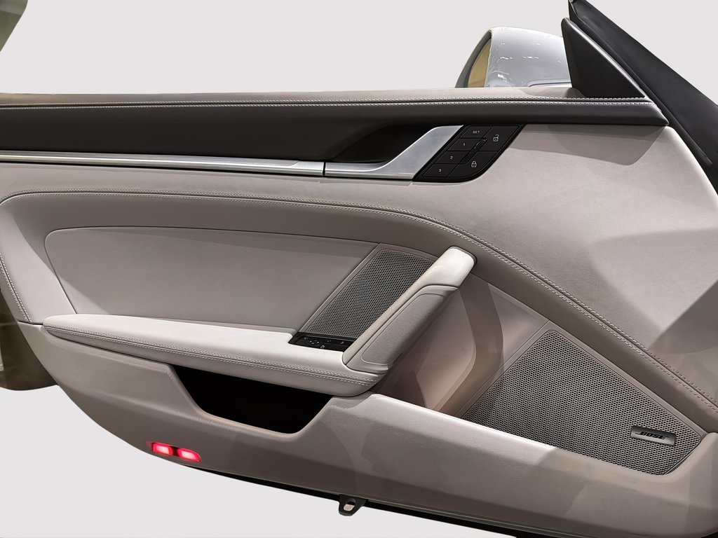 2025 Porsche 911 Carrera S Cabriolet Premium Package in Laval, Quebec - 31 - w1024h768px