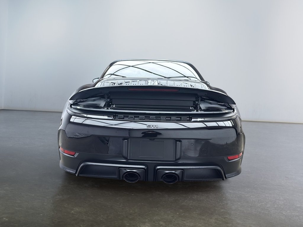2025 Porsche 911 Targa 4 GTS Ceramic Composite Brakes in Laval, Quebec - 7 - w1024h768px