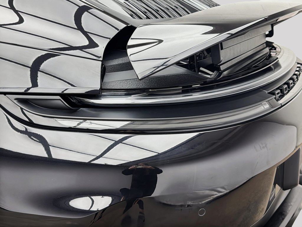 2025 Porsche 911 Targa 4 GTS Ceramic Composite Brakes in Laval, Quebec - 13 - w1024h768px