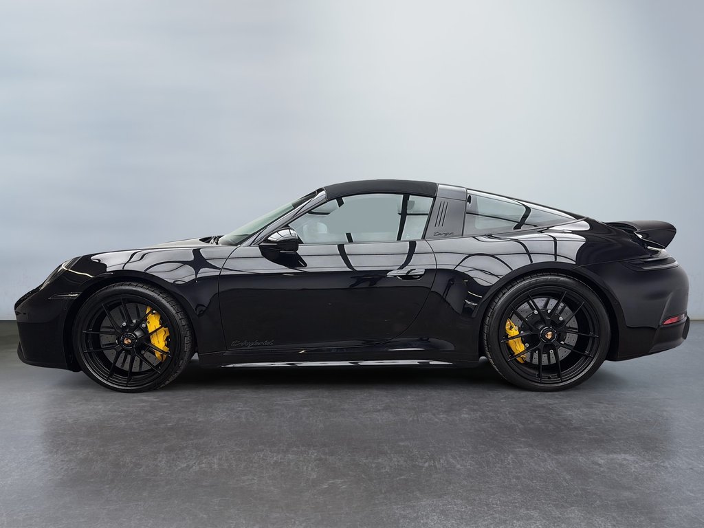2025 Porsche 911 Targa 4 GTS Ceramic Composite Brakes in Laval, Quebec - 5 - w1024h768px