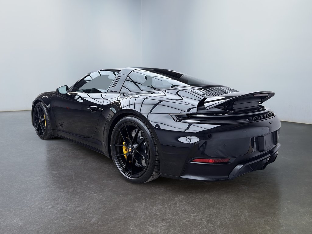 2025 Porsche 911 Targa 4 GTS Ceramic Composite Brakes in Laval, Quebec - 3 - w1024h768px