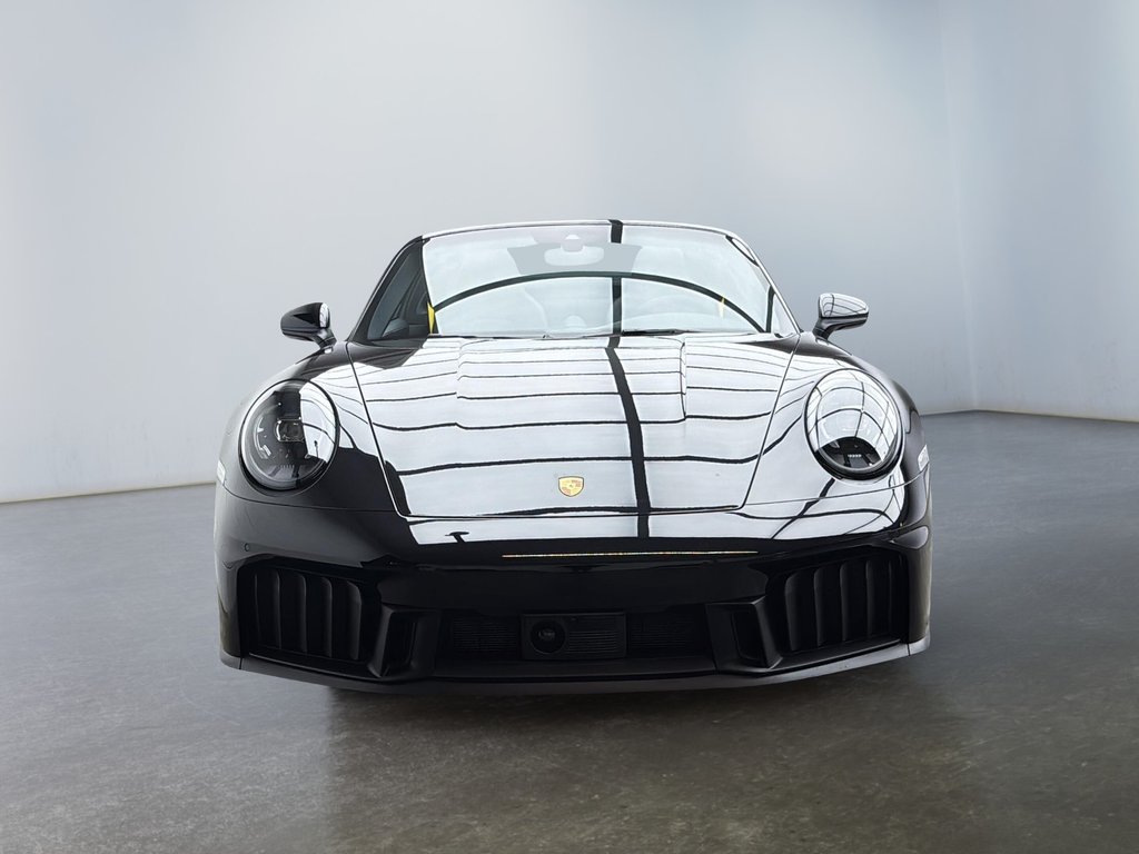 2025 Porsche 911 Targa 4 GTS Ceramic Composite Brakes in Laval, Quebec - 9 - w1024h768px