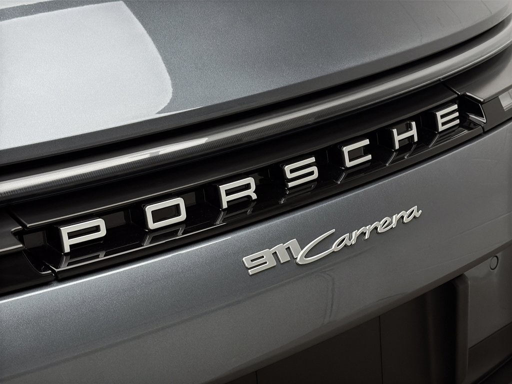 2025 Porsche 911 Carrera Cabriolet Premium Package in Laval, Quebec - 12 - w1024h768px