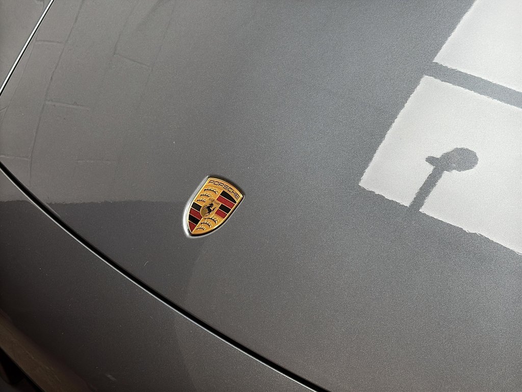 2025 Porsche 911 Carrera Cabriolet Premium Package in Laval, Quebec - 10 - w1024h768px