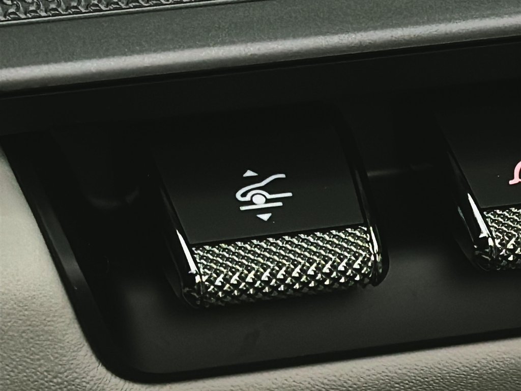 2025 Porsche 911 Carrera Cabriolet Premium Package in Laval, Quebec - 25 - w1024h768px