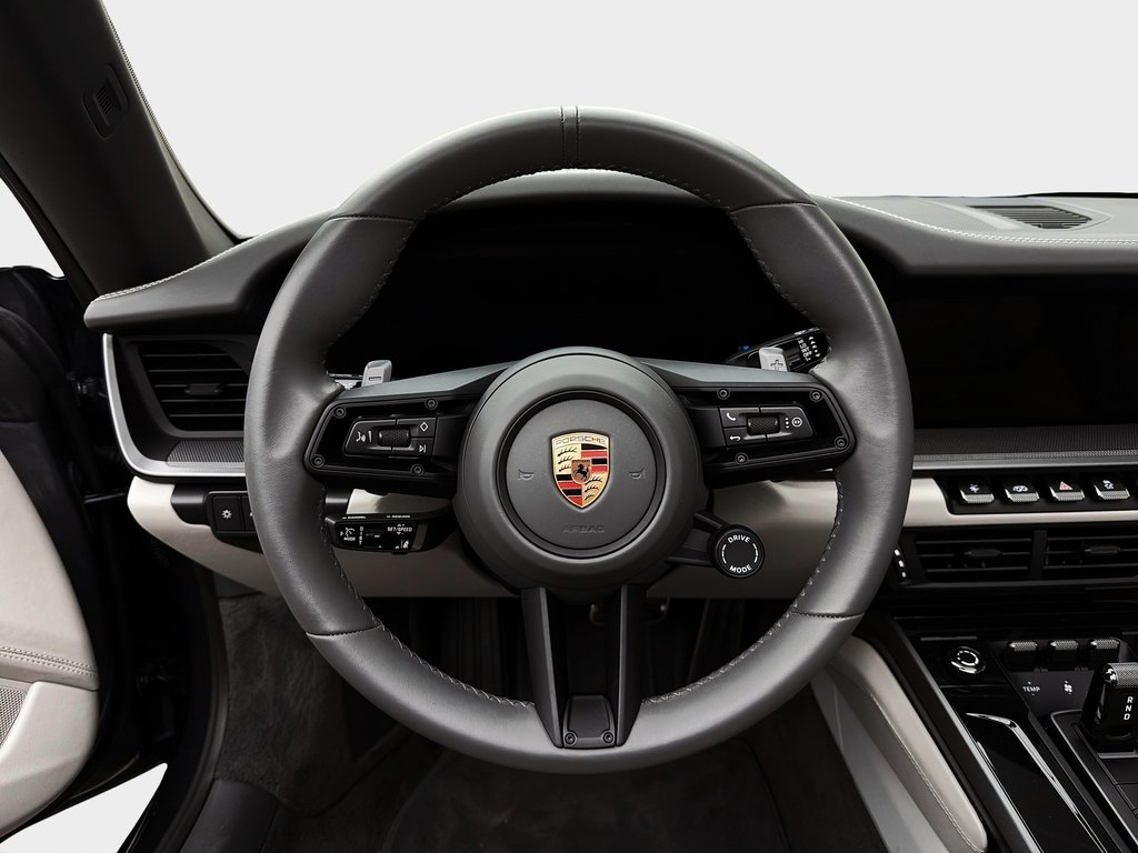 2025 Porsche 911 Carrera Cabriolet Premium Package in Laval, Quebec - 19 - w1024h768px