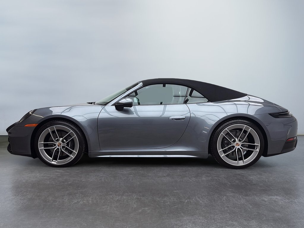 2025 Porsche 911 Carrera Cabriolet Premium Package in Laval, Quebec - 5 - w1024h768px