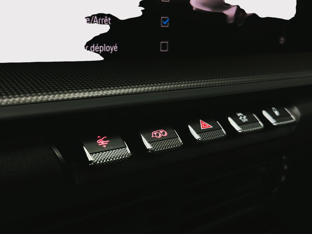 Porsche 911 Carrera 4 GTS SportDesign Package 2025 à Laval, Québec - 25 - w1024h768px