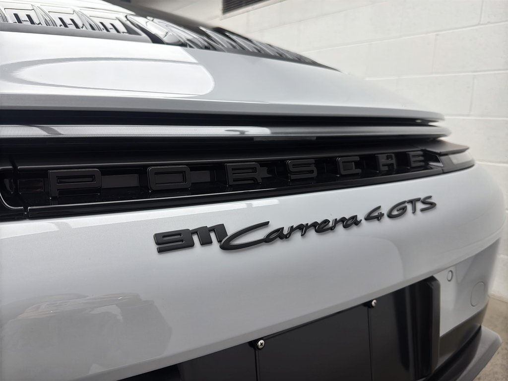 Porsche 911 Carrera 4 GTS SportDesign Package 2025 à Laval, Québec - 8 - w1024h768px