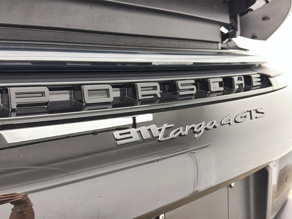 2025 Porsche 911 Targa 4 GTS Ceramic Composite Brakes in Laval, Quebec - 10 - w1024h768px