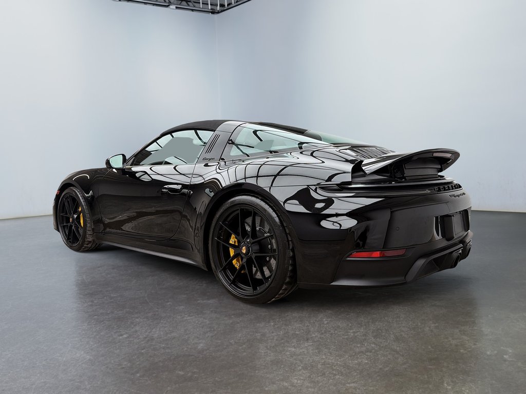 2025 Porsche 911 Targa 4 GTS Ceramic Composite Brakes in Laval, Quebec - 6 - w1024h768px